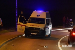 U saobraćajnoj nezgodi kod Pilice teško povrijeđen vozač "mercedesa" 