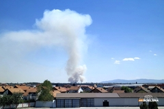 Novi požar u Semberiji, dim se vidi iz svih dijelova Bijeljine (FOTO)
