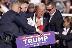 Tramp nakon atentata: "Primio sam metak za demokratiju" - Zašto je Tajna služba ovo uradila?