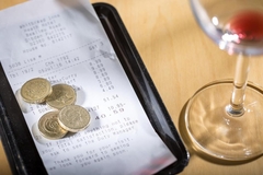 U Srbiji bakšiš ulazi u fiskalni račun