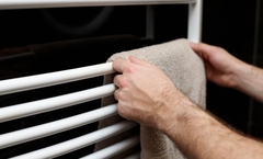 Evo zašto ne treba da sušite peškir na radijatoru