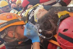 Srpska želi da pomogne djevojčici iz ruševina