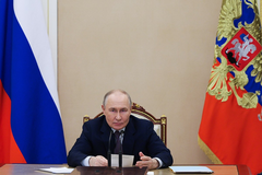 Putin upozorava na posljedice: Ormuski moreuz praktično blokiran