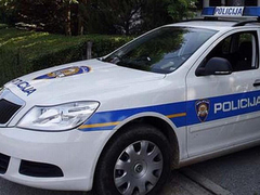 Incident u Puli: Drogirani policajac pucao iz auta