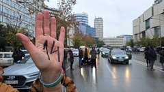  Novi Sad je stao na 14 minuta: U znak solidarnosti sa porodicama nastradalih (FOTO/VIDEO)