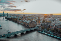 Uzbuna iznad Londona: Devet aviona istovremeno proglasilo vanrednu situaciju (VIDEO)