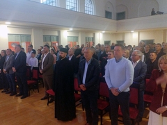 Bijeljina: Održana akademija „Čuvajmo sjećanje na naše heroje“ u čast 33 poginula borca sa Banj brda