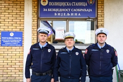 Bijeljinski policajci pronašli kradljivca vozila: Pijan imao nezgodu, pokušao pobjeći pa savladan 