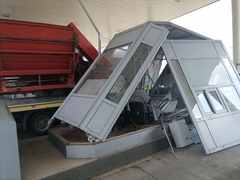 Kamion srušio naplatnu kućicu na auto-putu Doboj - Banjaluka