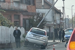 OBORIO BANDERU Nezgoda u centru Bijeljine