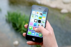 Rusi zabranjuju iPhone?