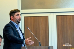 Novinari očitali lekciju Ljubiši Petroviću: Znamo zašto ćutiš (FOTO)