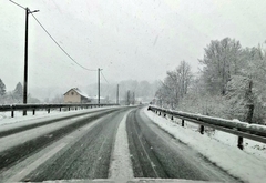AMS UPOZORAVA: Saobraćaj otežan otežan zbog snijega