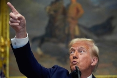 Tramp zatvara vrata: „Nećemo više biti glupi ljudi“ – Carine ostaju na snazi