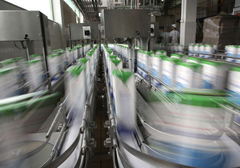 U januaru otkup mlijeka u RS pao za 470 tona "Ugašeno 20 malih farmi koje zavise od najveće mljekare u BiH"