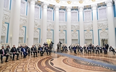 Izvor iz stranke Zelenskog otkrio “Pregovori Ukrajine i Rusije počinju u narednih nekoliko sati”