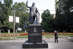 Gradonačelnica Sarajeva priznala da je postavila spomenik kralju Tvrtku bez odobrenja Komisije