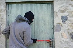 Provaljeno u prostorije jedne partije u Banjaluci, ukradeni laptopi, novac i ključ od vozila