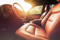 Koje stvari ne treba ostavljati u automobilu ljeti i zašto