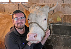 Odbio da ode u inostranstvo i osnovao farmu u BiH (VIDEO)