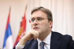 Pretučen Nikola Selaković, ministar kulture Srbije