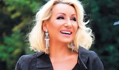 Vesna Zmijanac o zaradi i karijeri "Od bakšiša sam mogla da kupim TRI ZGRADE U CENTRU"