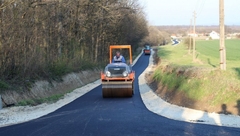 Asfaltiranje puteva u Semberiji: Mještani Čengića zadovoljni zbog ulaganja u infrastrukturu sela