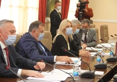 Počeo sastanak Cvijanovićeve sa predstavnicima institucija i parlamentarnih stranaka u Palati Republike
