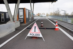 Austrija zatvara 24 granična prelaza sa Mađarskom i Slovačkom, zna se i do kad