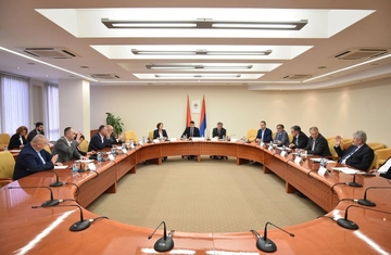 U ponedjeljak posebna sjednica NS RS na zahtjev Dodika