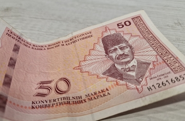 POVEĆANJE MINIMALCA I ZA 50 KM GASI POJEDINE FIRME: Vlada RS danas odlučuje o iznosu najniže plate