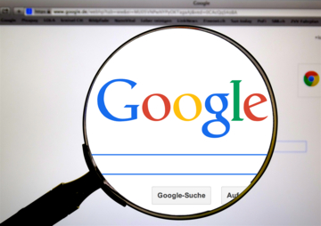Google počeo spuštati rejtinge za pretraživanje zbog lažnih vijesti