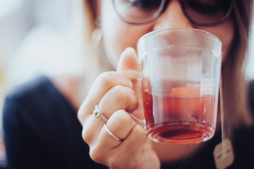 Dijetetičari otkrili najbolji napitak poslije večere: Pomaže varenju i smanjuje nadutost