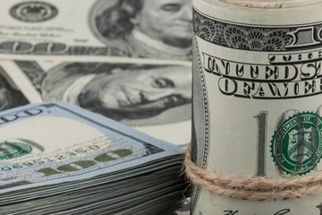 Političar uhvaćen sa pola miliona dolara u kešu