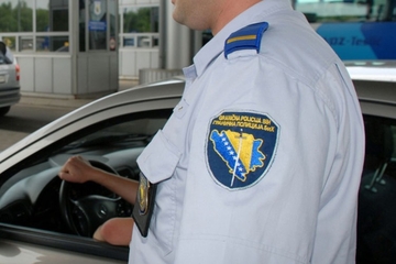 Inspektor Granične policije osuđen na osam mjeseci zatvora zbog korupcije