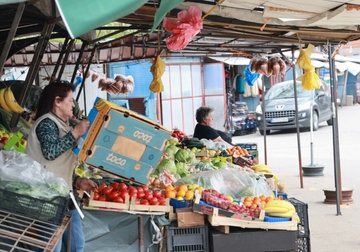 Da li je to realno: Za kilogram ovog voća može da se kupi KILOGRAM TELEĆIH REBARA