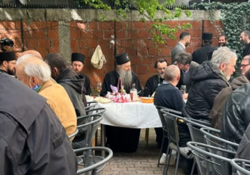 Patrijarh Porfirije na ručku u narodnoj kuhinji: Vaskrs provodi sa ljudima bez krova nad glavom (FOTO)