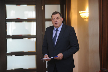Dodik se vraća na posao