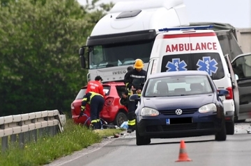 Koji su najčešći uzroci saobraćajnih nezgoda na putevima u Srpskoj i regionu?