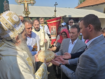 Episkop Fotije pozvao Srbe i sve ljude dobre volje da rade na očuvanju Republike Srpske: Za odbranu Srpske život je dalo skoro 30.000 Srba 