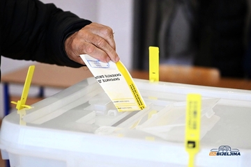 Sjećanje na prve prijevremene predsjedničke izbore u Srpskoj: Izašlo manje birača nego u nedjelju