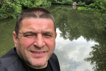 Baja Mali Knindža otkrio tužnu priču iza hita „Plači mala“: Napisao sam je zbog svoje majke