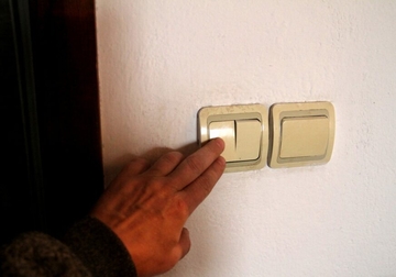 Šta god da dodirnete "udara" vas struja: Zbog jedne stvari ovih dana osjetite peckanje