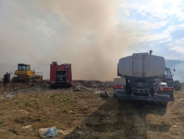 Požar na deponiji u Banjaluci pod kontrolom, teren i dalje pod dimom