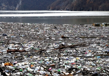 "Vode Srpske": Treba uticati na svijest ljudi da ne bacaju otpad pored rijeke 