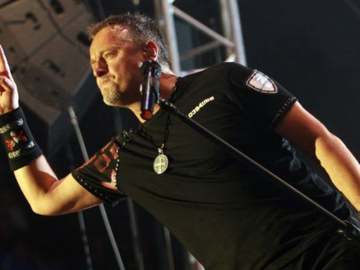 Zagreb reaguje: Otkazan koncert Tompsona, zabranjeno "Za dom spremni"!