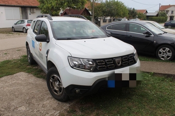 Hapšenje u Bijeljini: Iz javne institucije ukradena računarska oprema i dva vozila /FOTO/