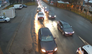 GUŽVA U OBA SMJERA Kilometarske kolone na graničnim prelazima