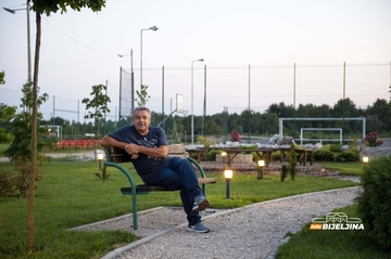 Mićo Čokić oplemenjuje rodno selo kod Šamca: Površinu obraslu šibljem pretvorio u impozantan kompleks