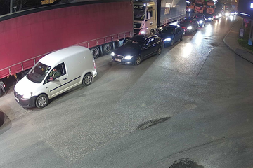 Duge kolone na izlazu iz BiH prema Hrvatskoj